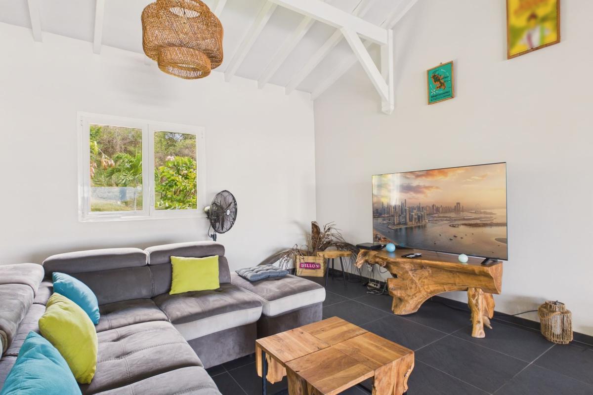 Location villa martinique 12 personnes 4 chambres - salon intérieur 3